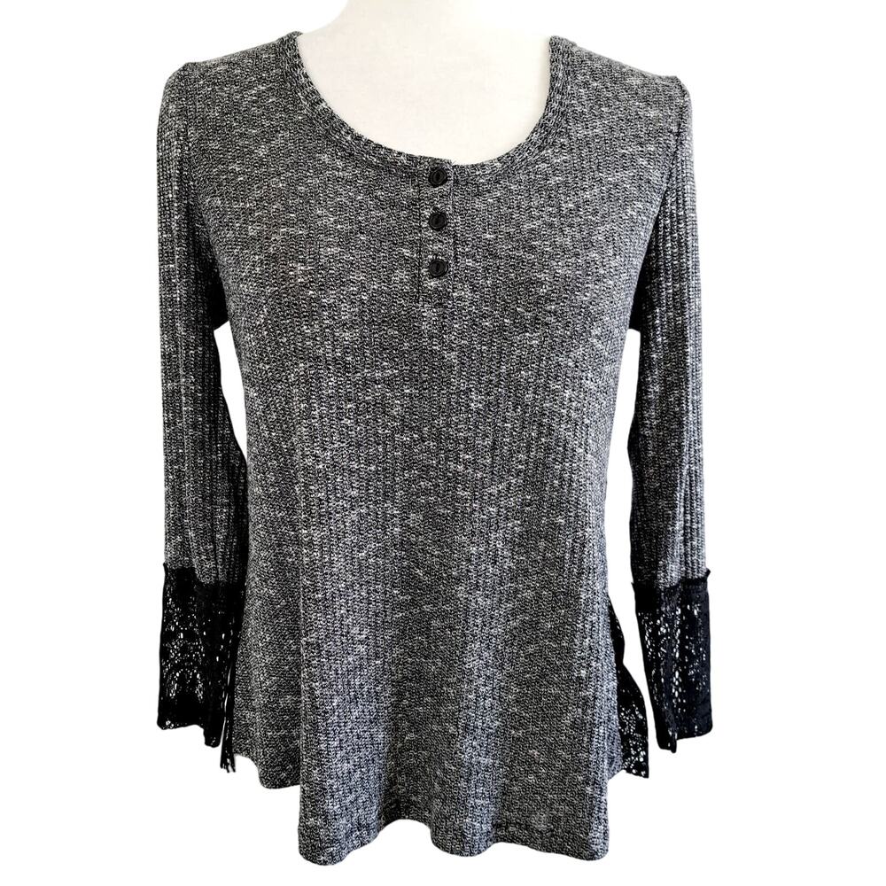 Almost Famous Long Sleeve Lace Knit Top